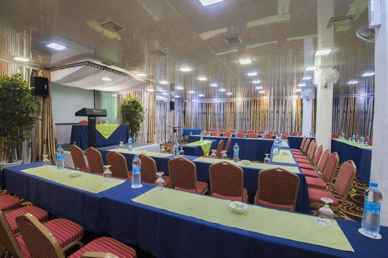 Manisa Hotel Flic-en-Flacq Buitenkant foto