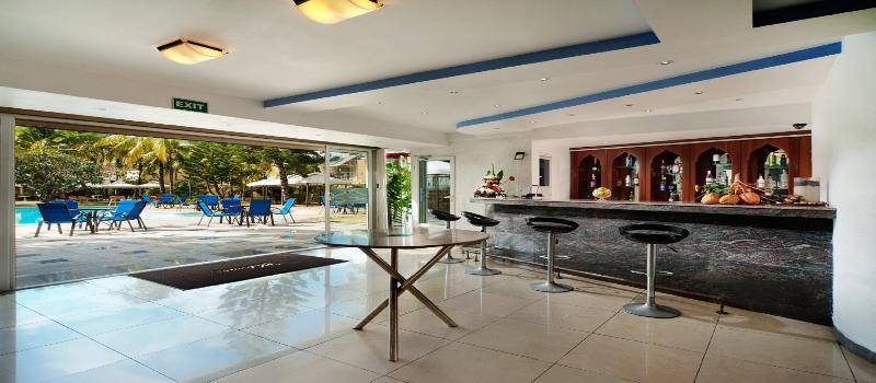 Manisa Hotel Flic-en-Flacq Buitenkant foto