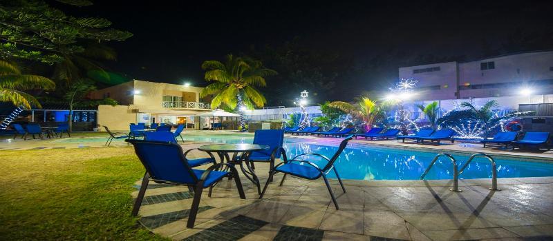 Manisa Hotel Flic-en-Flacq Buitenkant foto