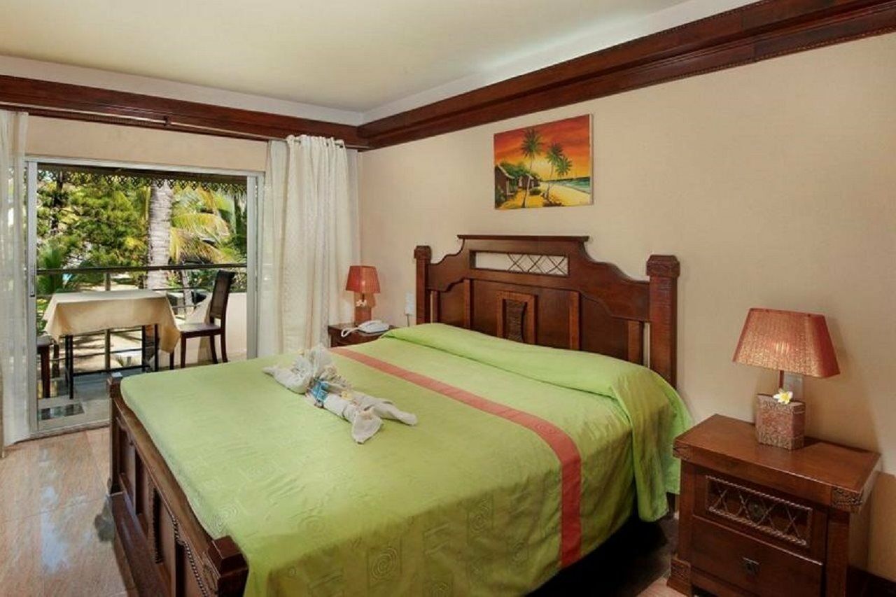 Manisa Hotel Flic-en-Flacq Buitenkant foto